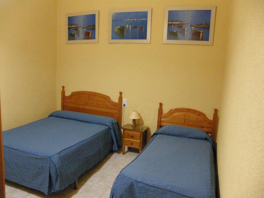 Hostal Fantoni Cadiz Room photo